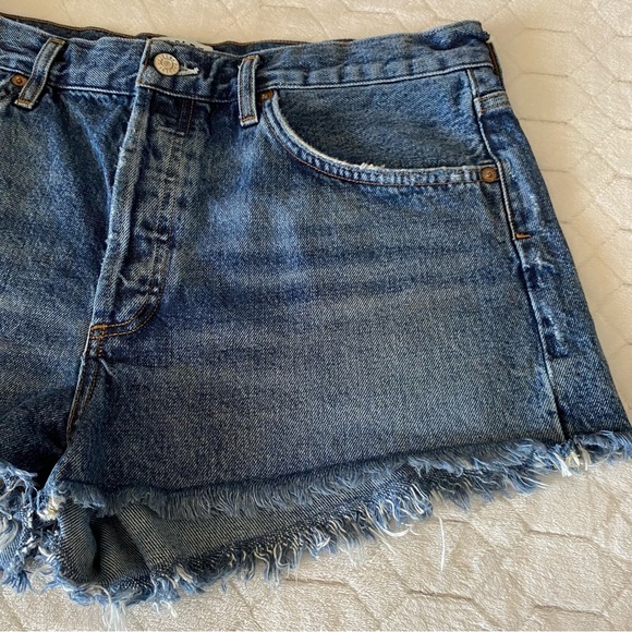 AGOLDE Parker Vintage Cut Off Denim
Shorts Rock Steady Size 32 - Picture 13 of 14
